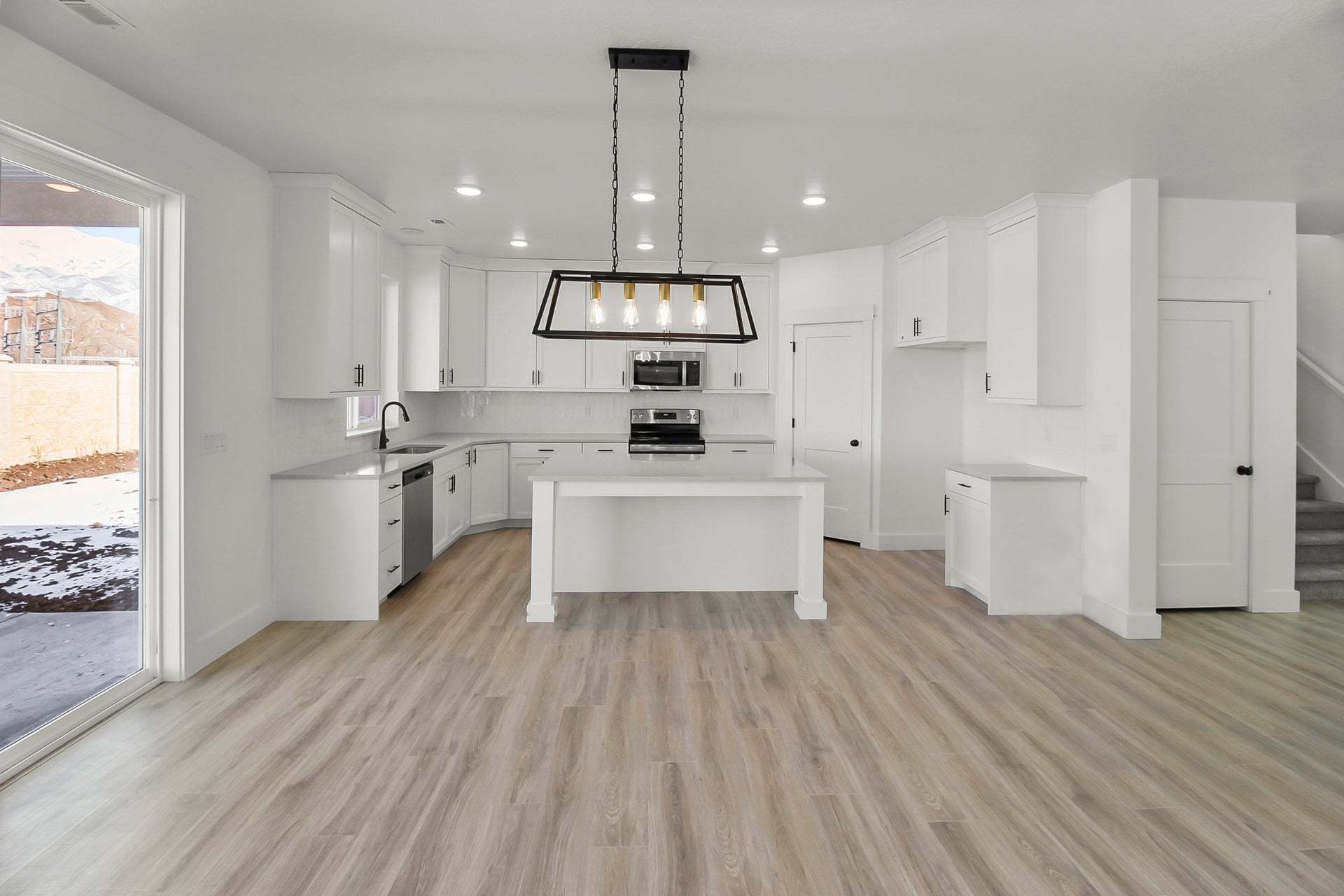 *Finished home photos are representational images only. See sales agent for details.