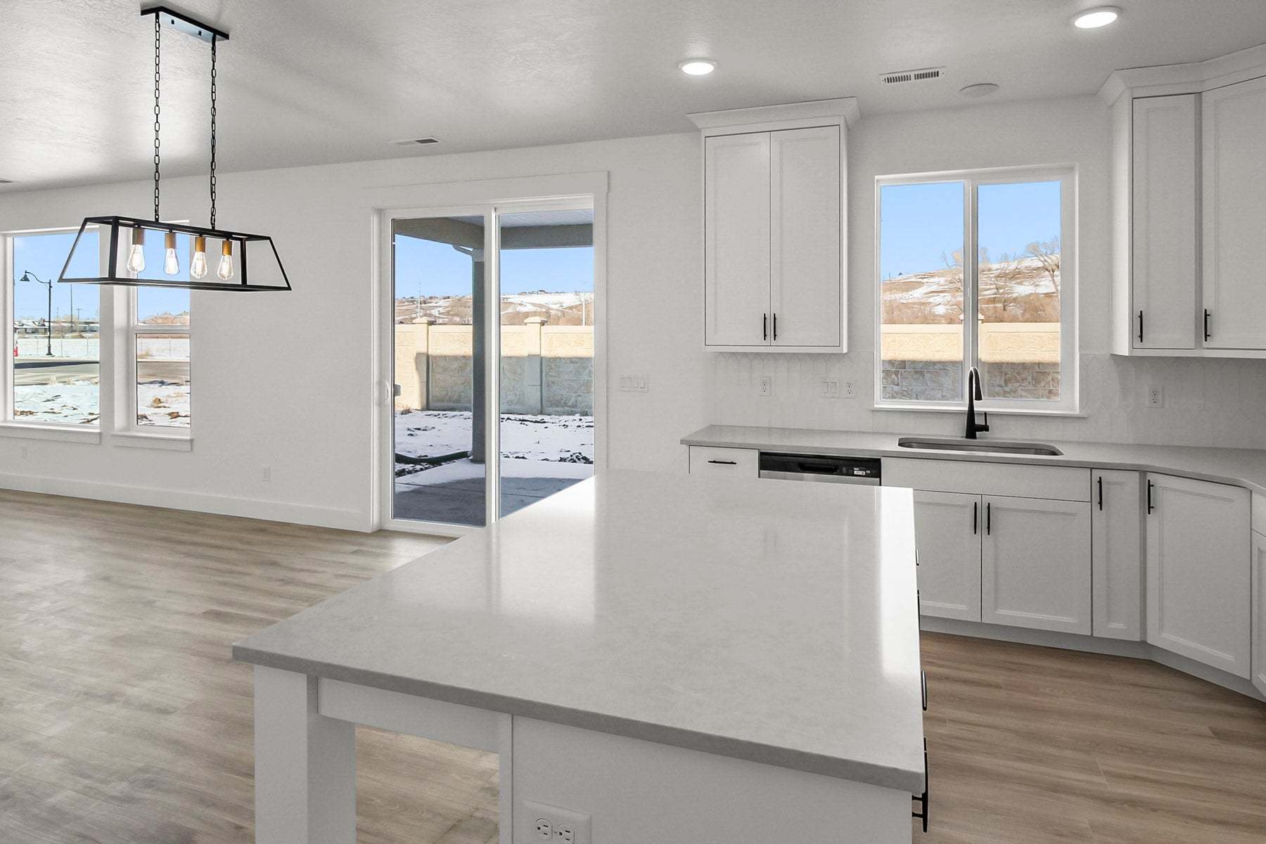*Finished home photos are representational images only. See sales agent for details.
