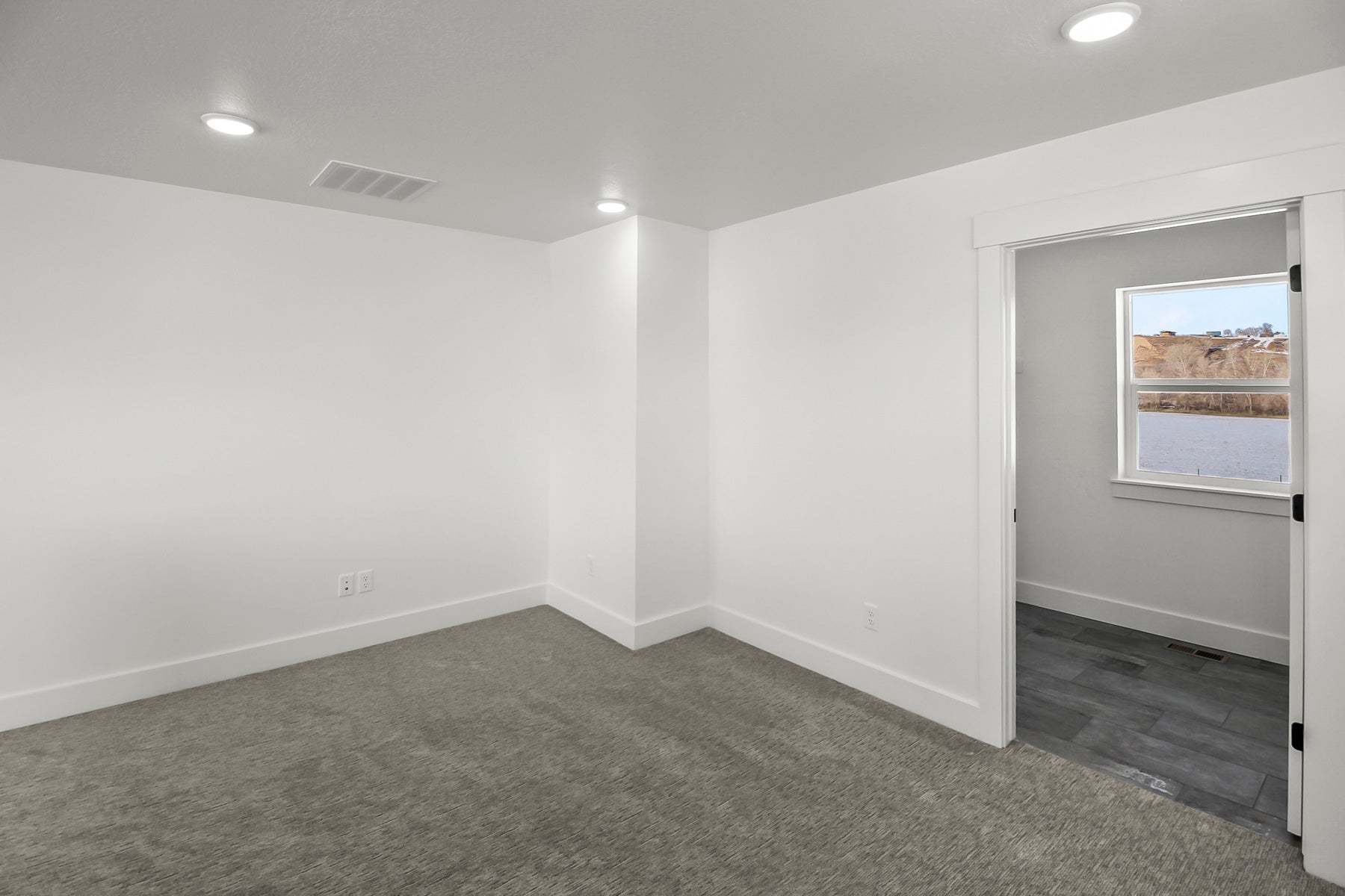 *Finished home photos are representational images only. See sales agent for details.
