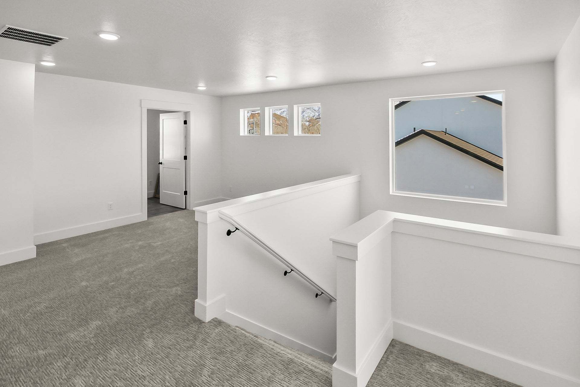 *Finished home photos are representational images only. See sales agent for details.