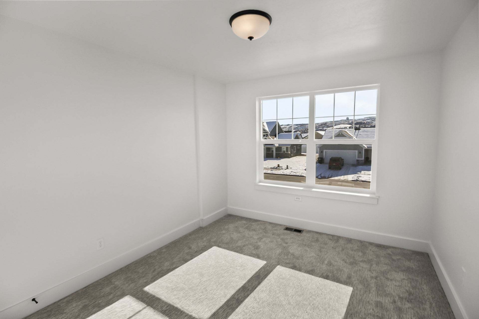 *Finished home photos are representational images only. See sales agent for details.