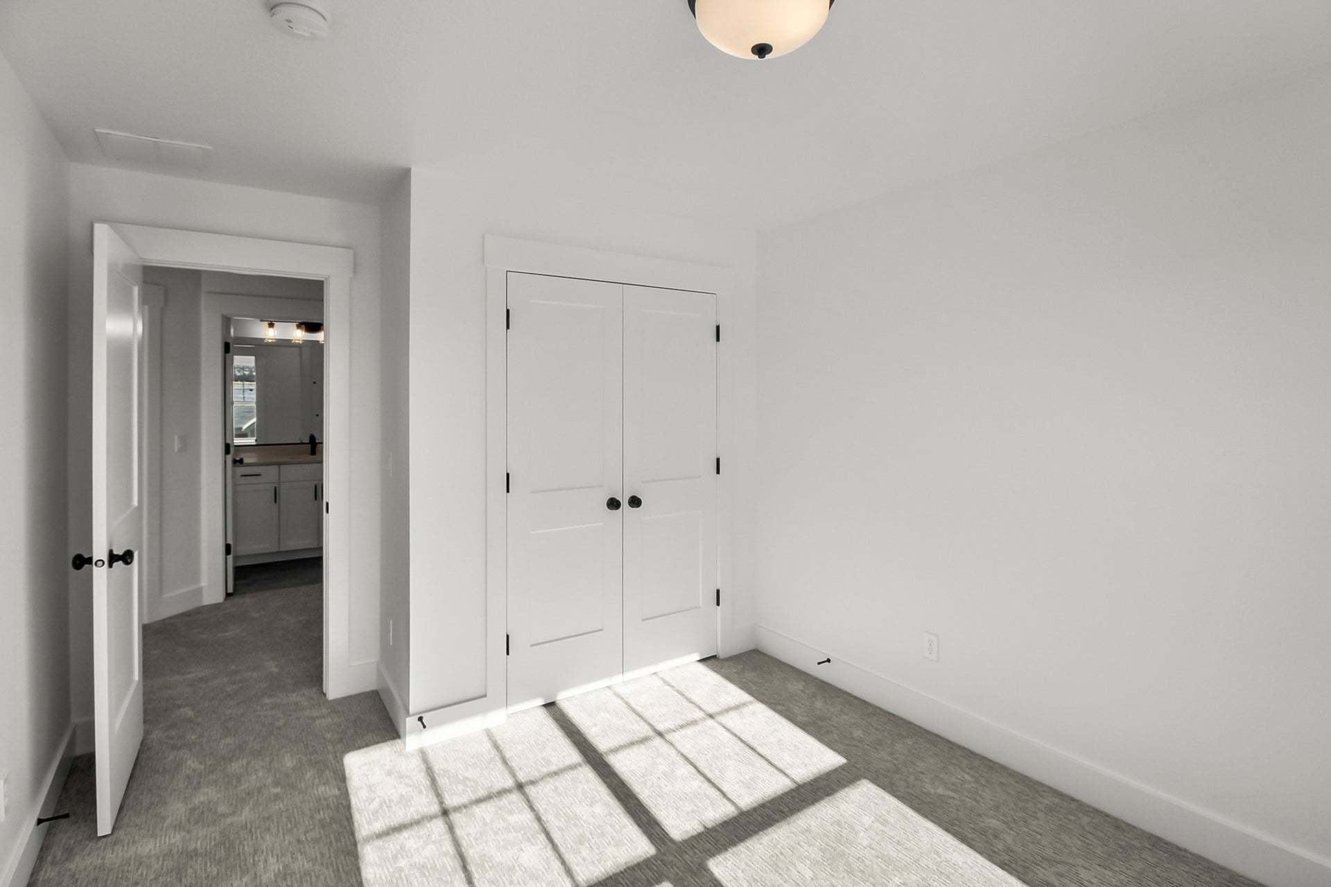 *Finished home photos are representational images only. See sales agent for details.