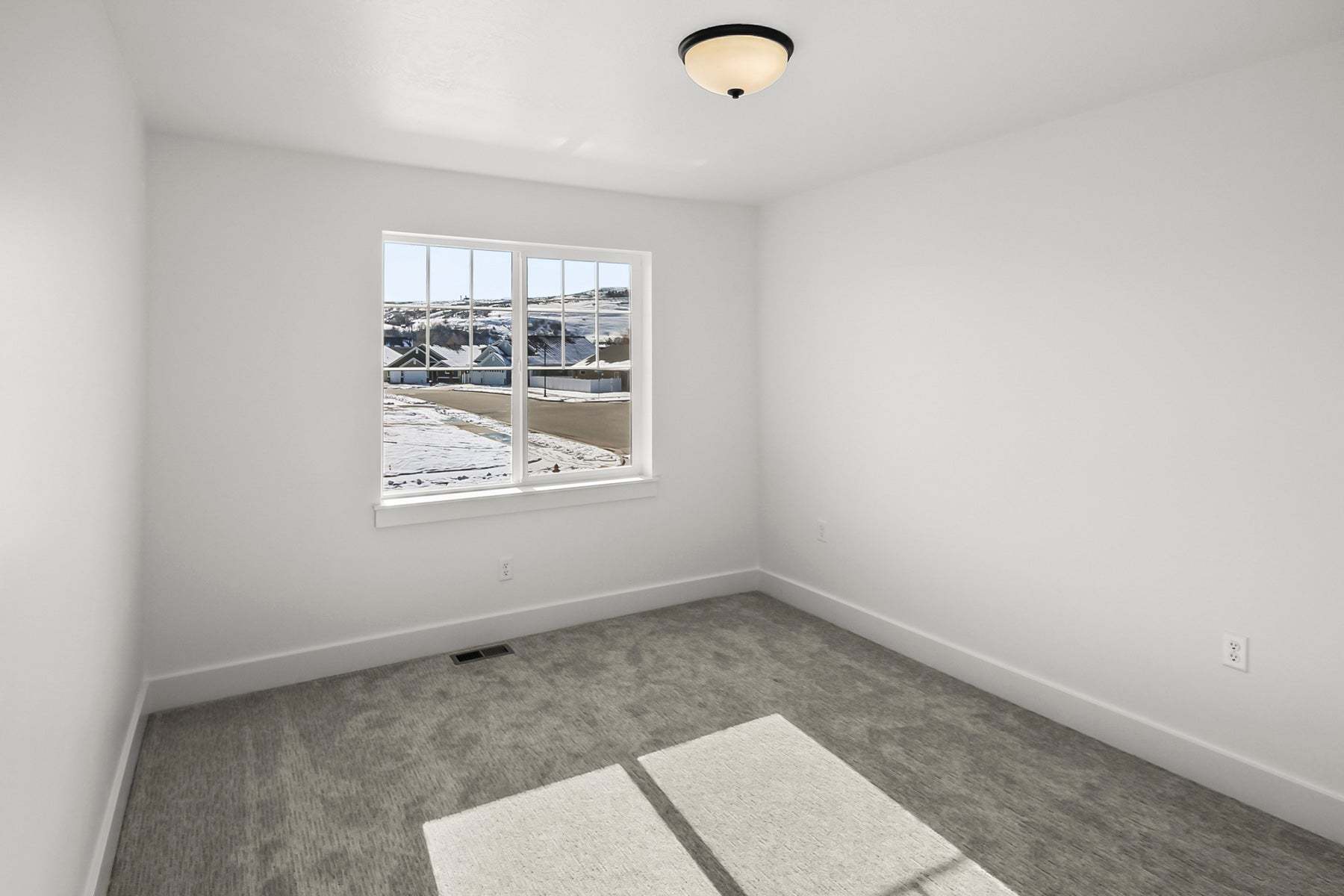 *Finished home photos are representational images only. See sales agent for details.