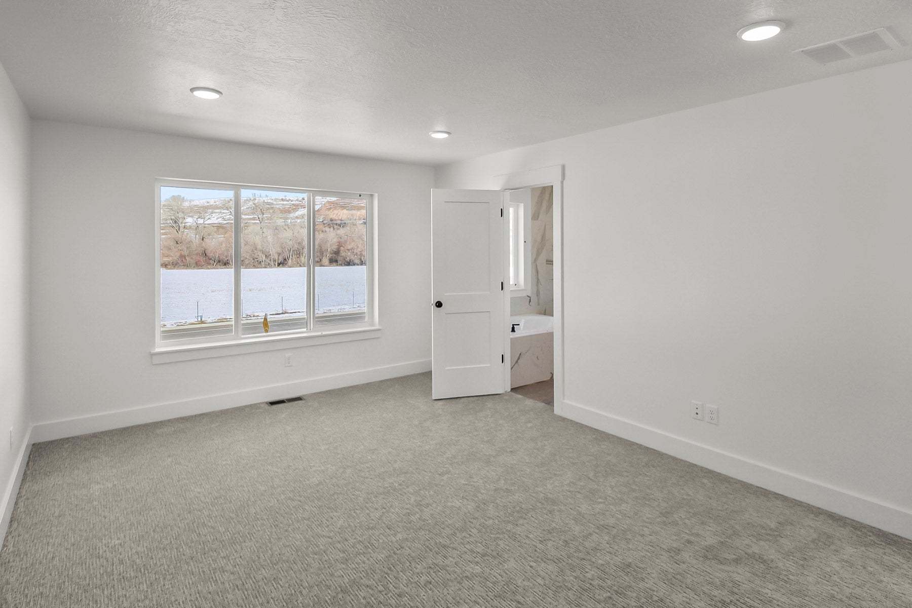 *Finished home photos are representational images only. See sales agent for details.
