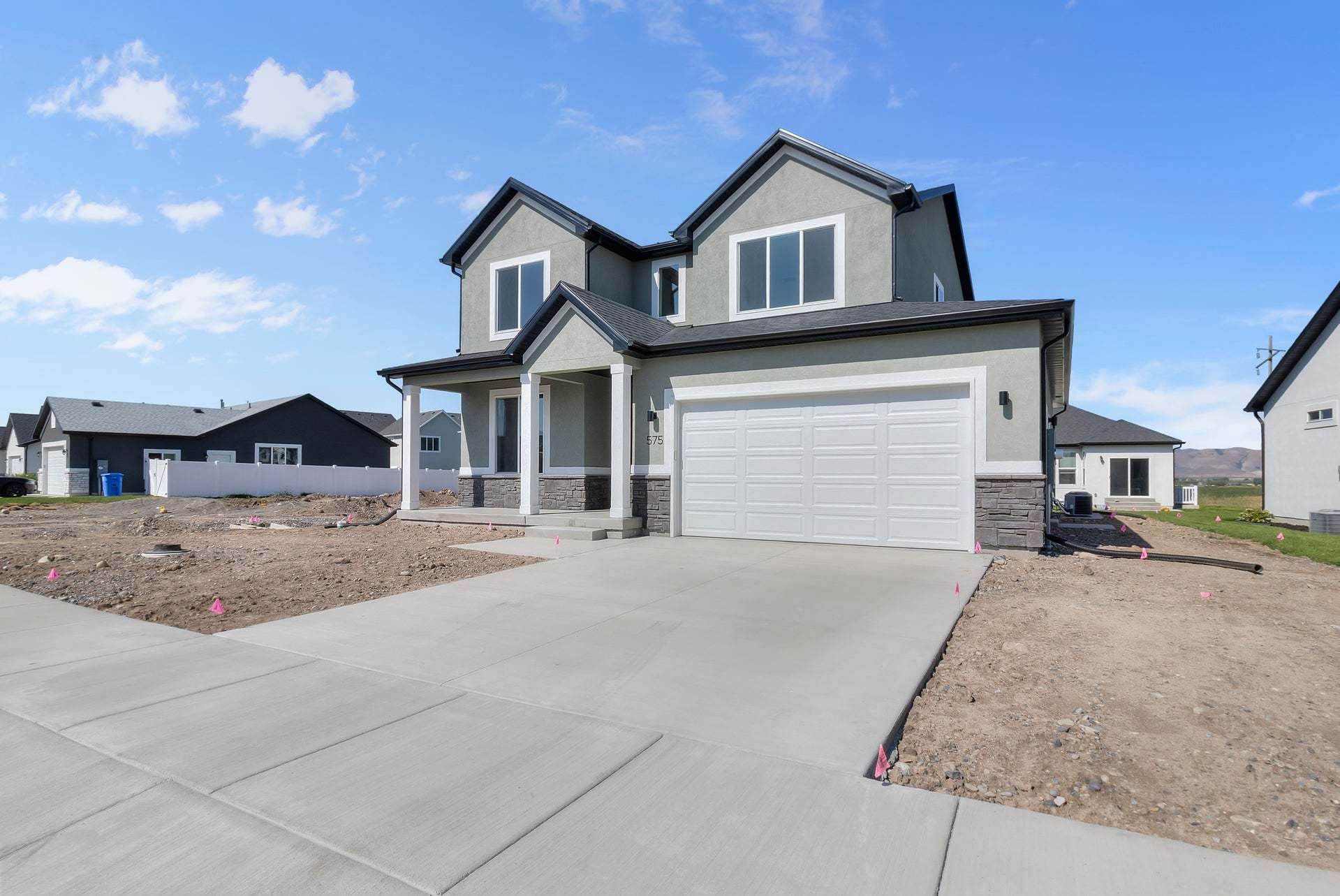 *Finished home photos are representational images only. See sales agent for details.