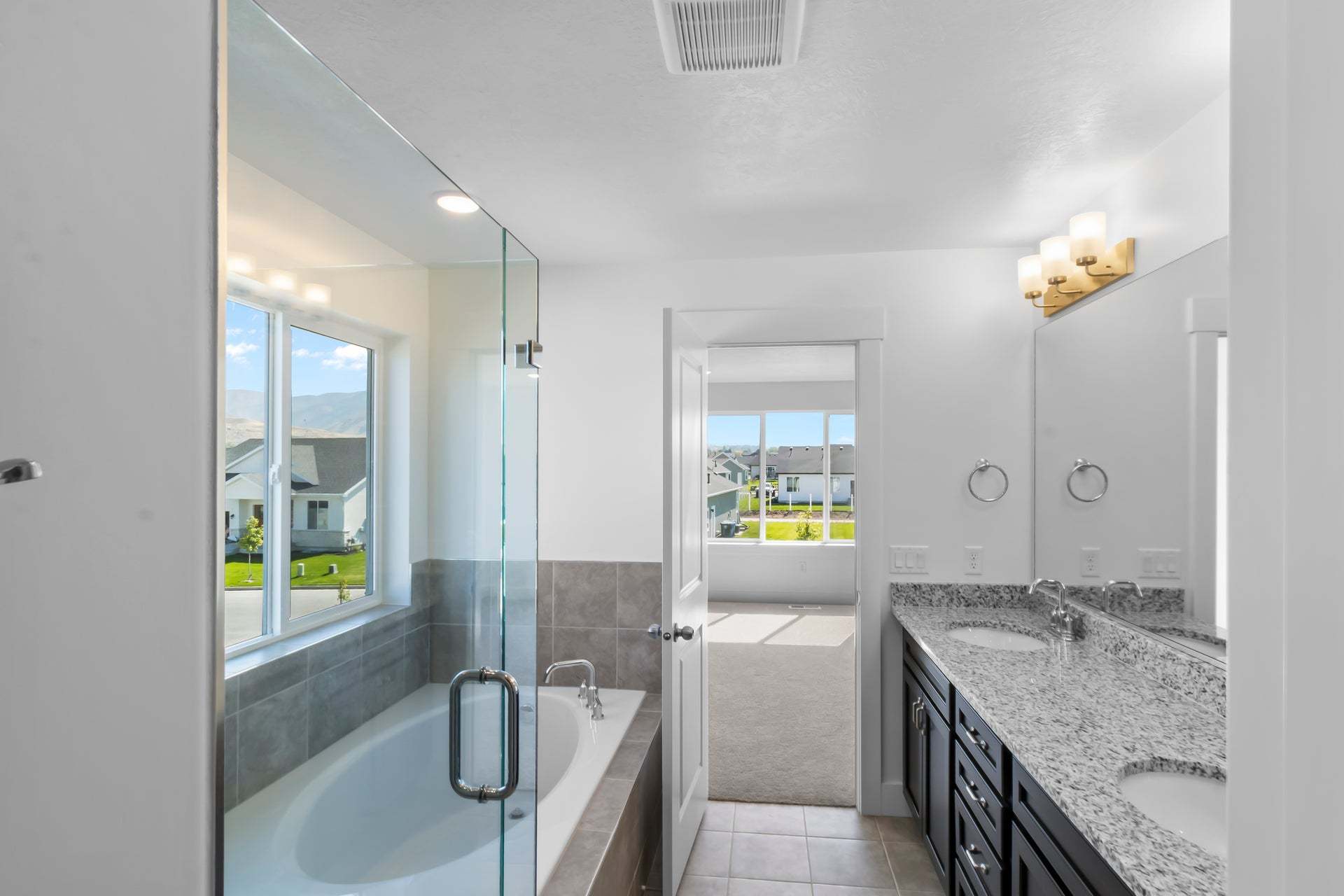 *Finished home photos are representational images only. See sales agent for details.