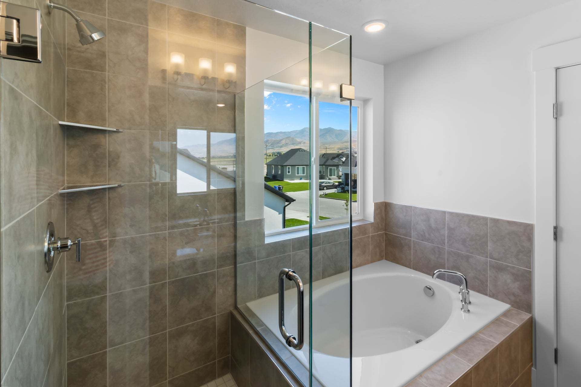 *Finished home photos are representational images only. See sales agent for details.