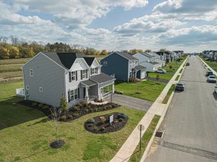 The Seasons por Berks Homes en York Pennsylvania