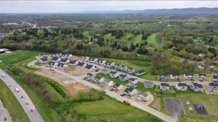 Cumberland Preserve Duplex Homes por Berks Homes en Harrisburg Pennsylvania