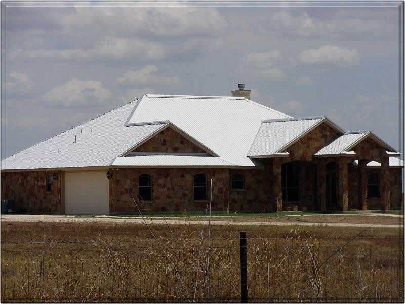 casa en Wiatrek Homes, Inc. por Wiatrek Homes, Inc.