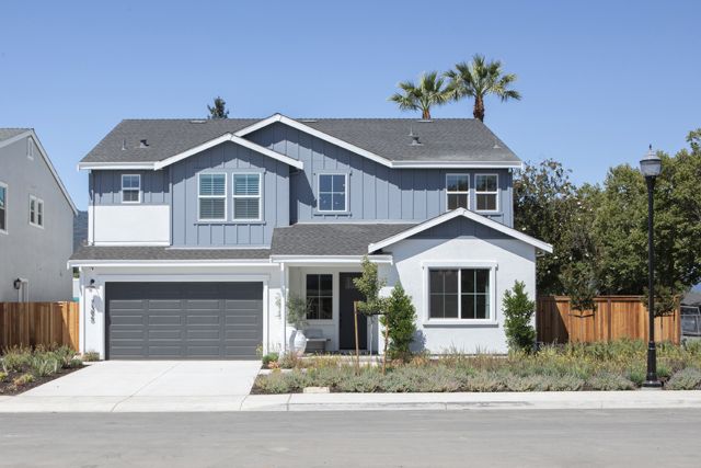 Heritage on 6th Street