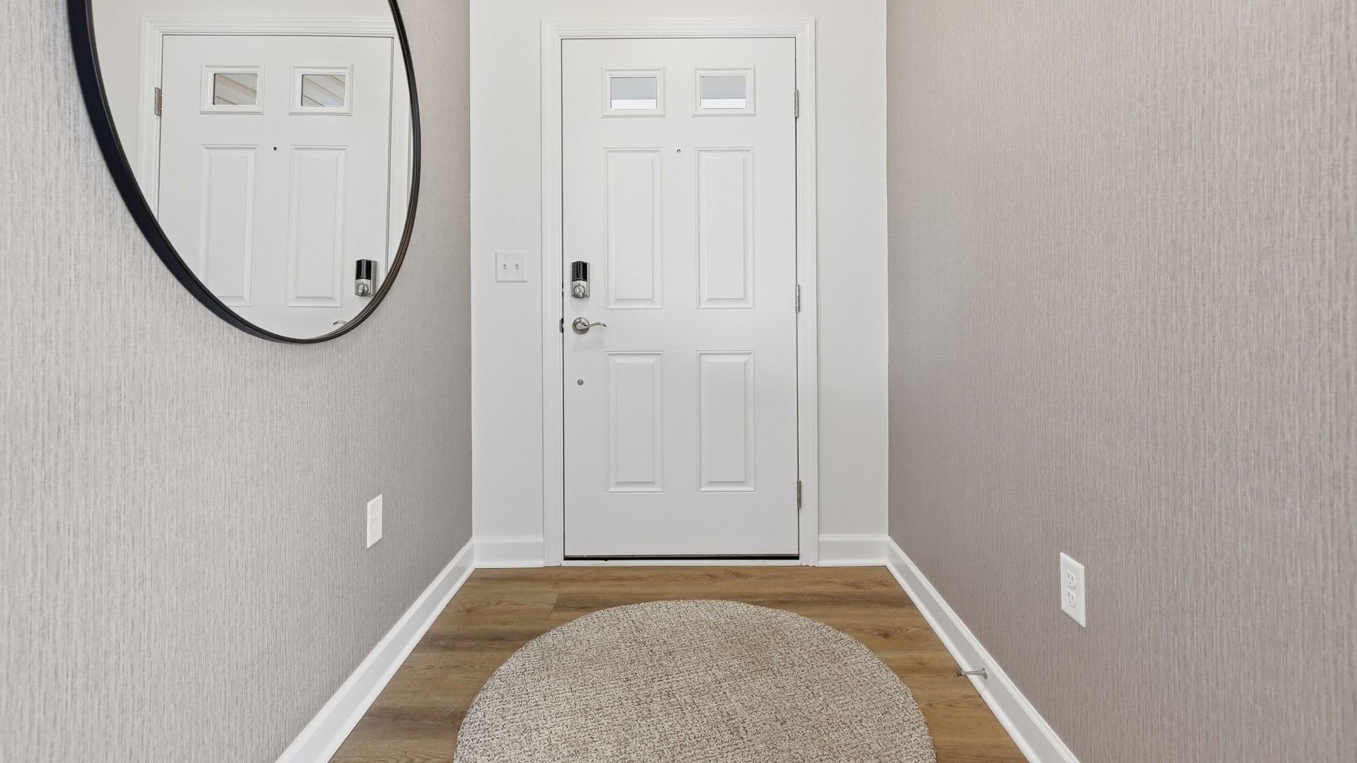 2062 S Links Ave (Ashford)