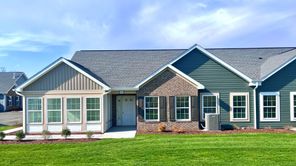 1066 Autumn Woods Drive (Canterbury II)