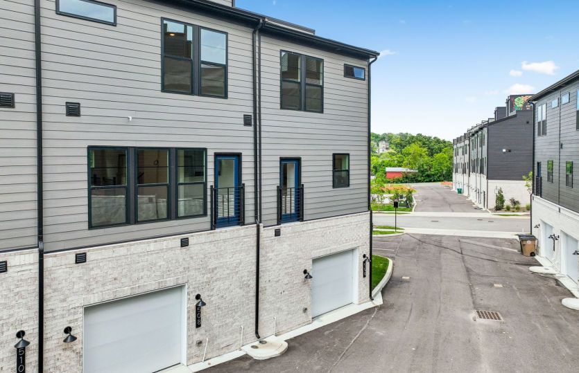 Lot 18 - Exterior