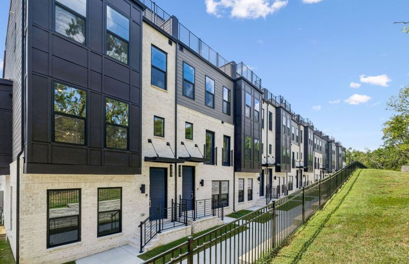Lot 17 - Exterior