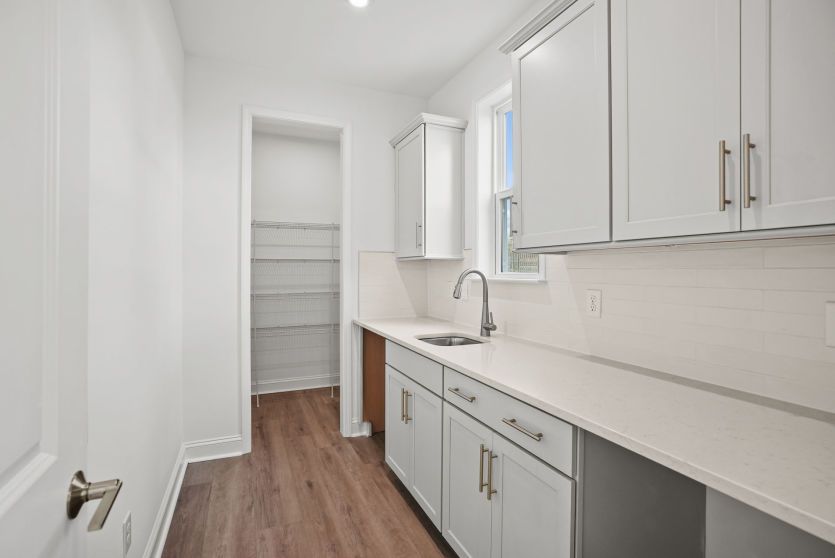 Optional Butler's Pantry