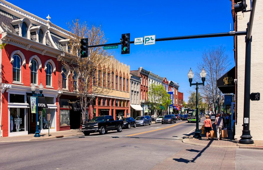 Close to Downtown Franklin