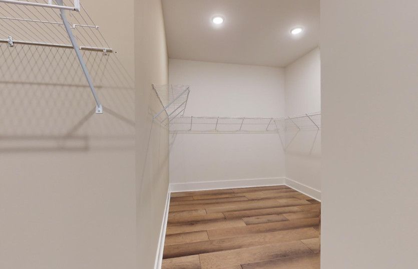 Vanderbilt Owner's Closet