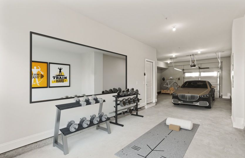 Highpointe Garage Space