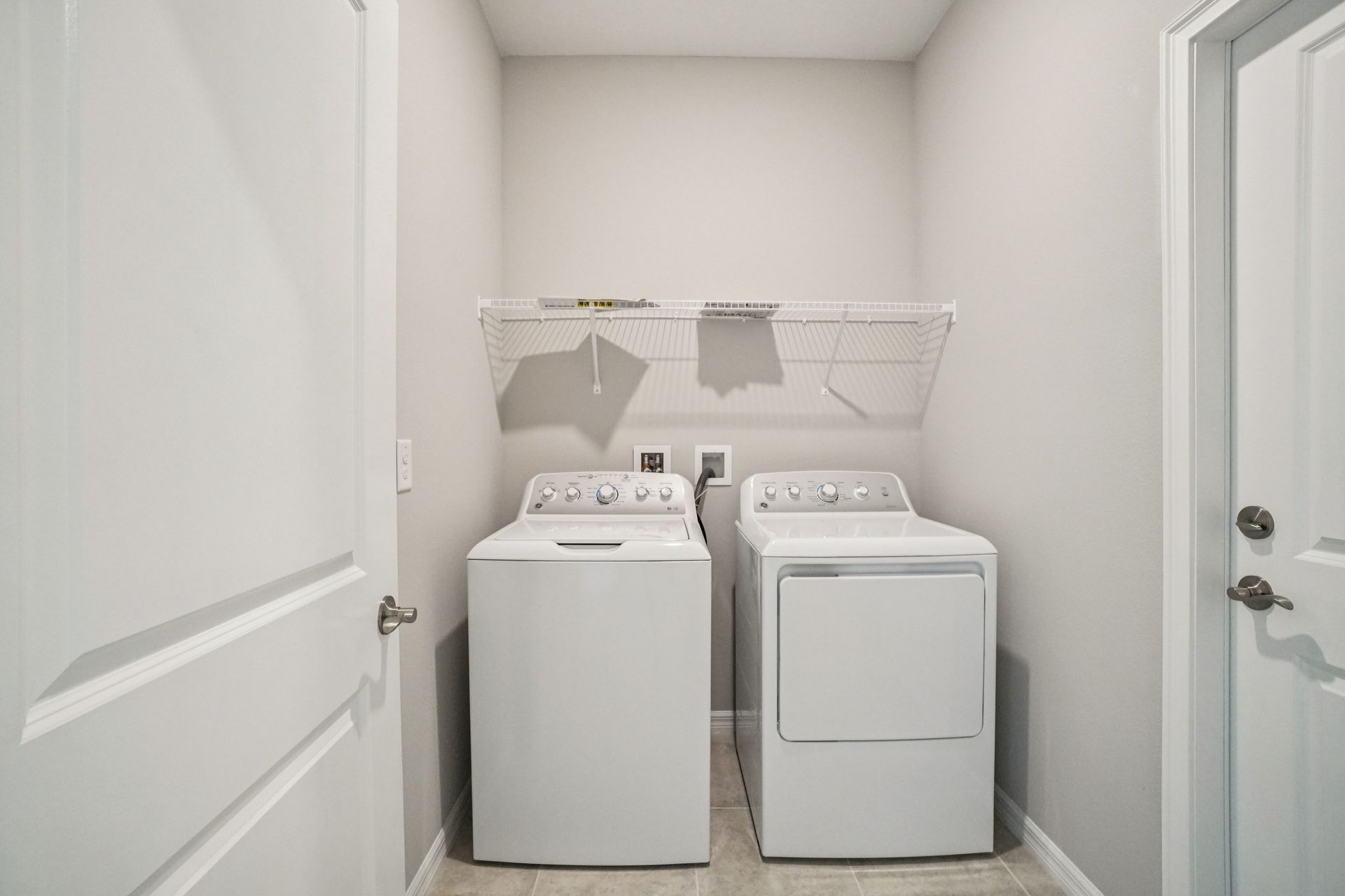 Juno - Interior
