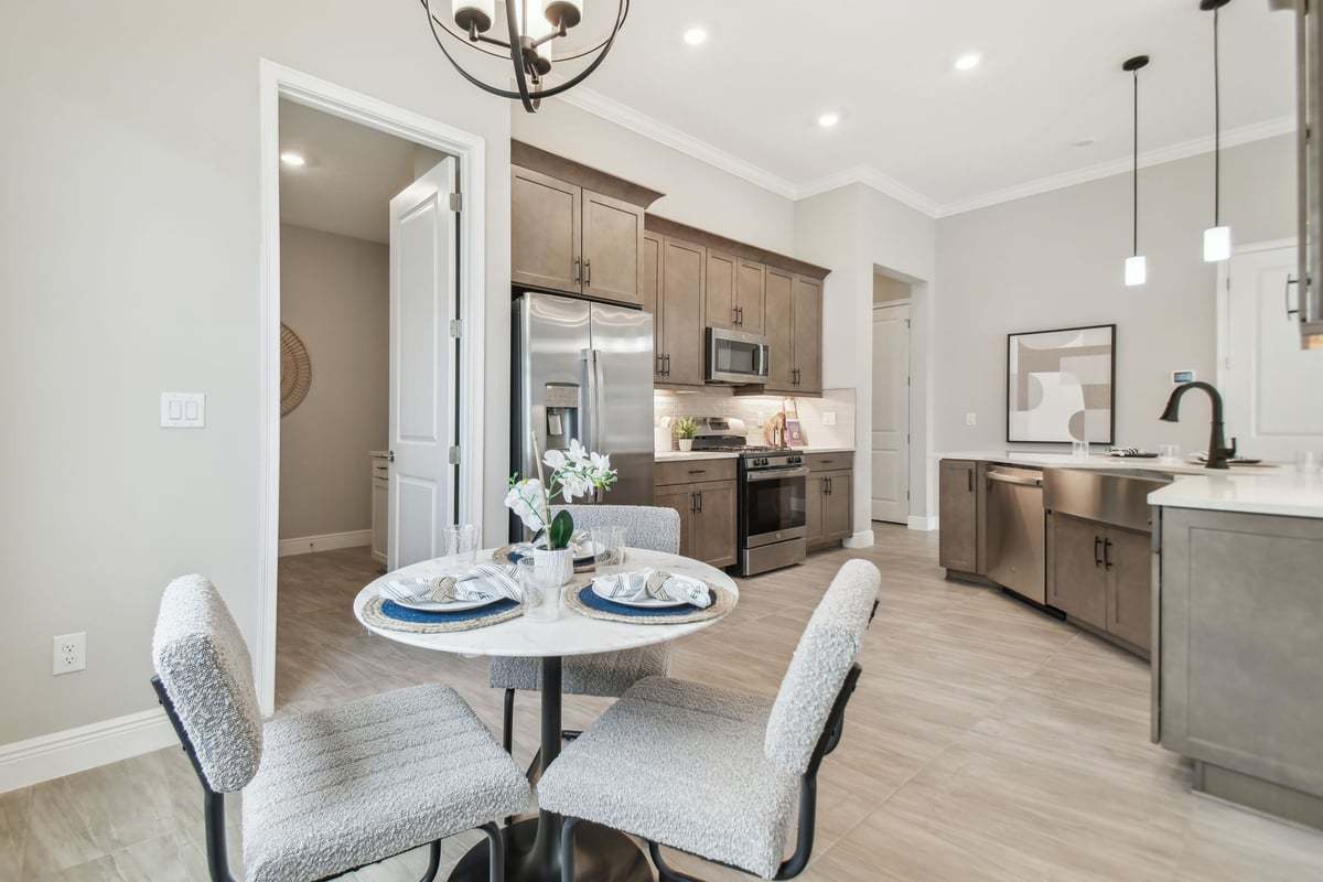 Sweetwater breakfast nook