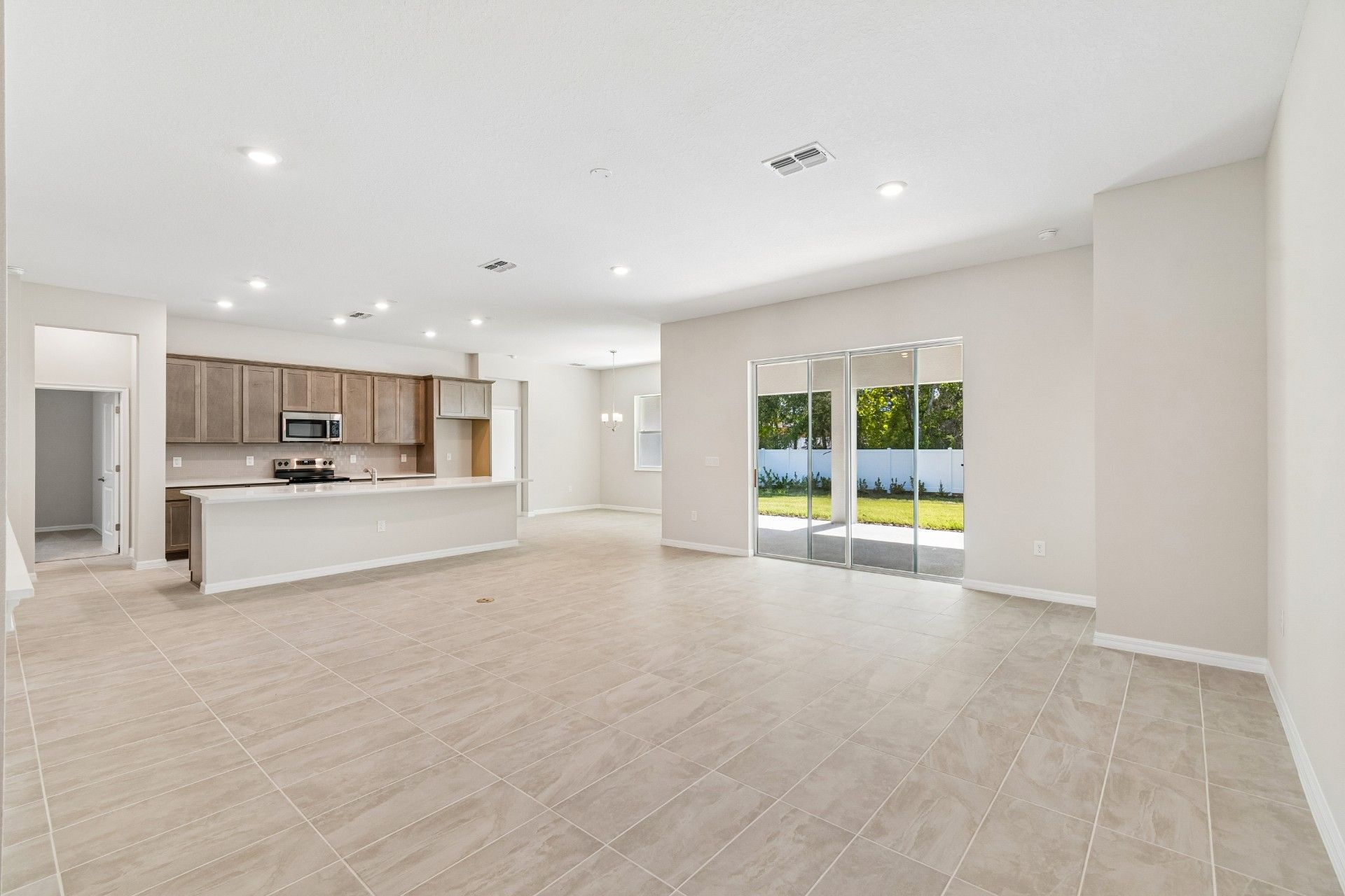 Famiyl room and kitchen