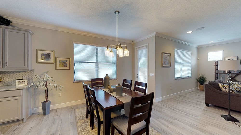 Juniper-FL Model Home - Casual Dining Area