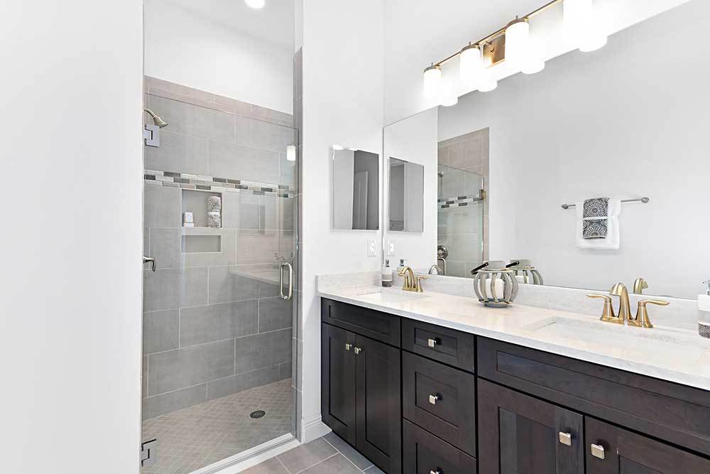 Joyce model home second bedroom en suite bath William Ryan Homes Tampa