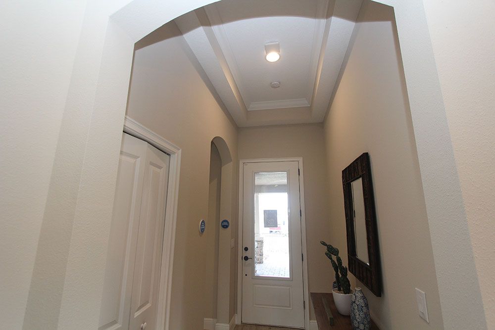 Sweetwater 3-Car New Home Foyer Tray Ceiling Option