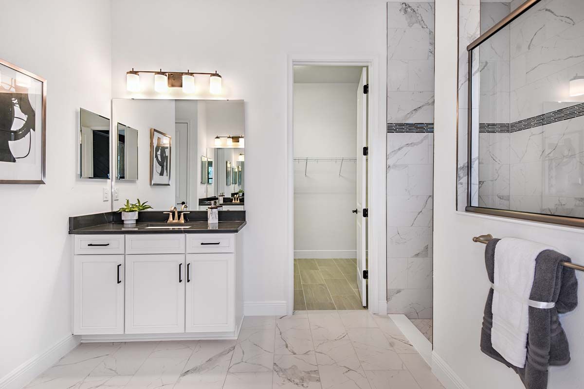 Sweet Bay model home owner's bath William Ryan Homes Tampa