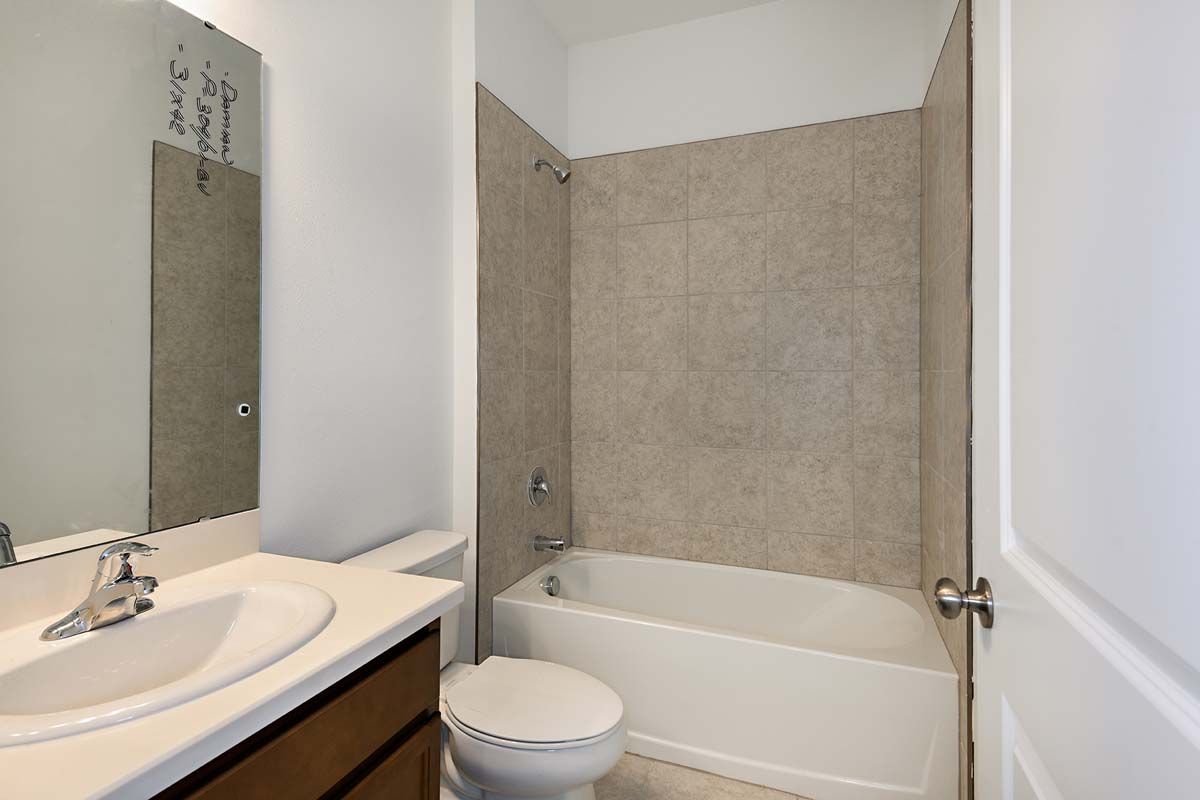 Juno home plan bath 2 William Ryan Homes Tampa