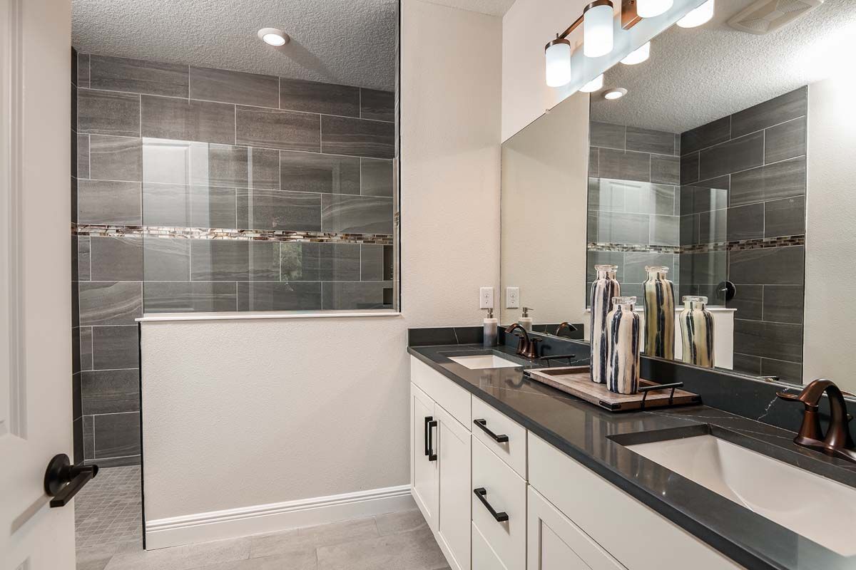 Sweetwater new construction home plan owner's bathroom by William Ryan Homes Tampa