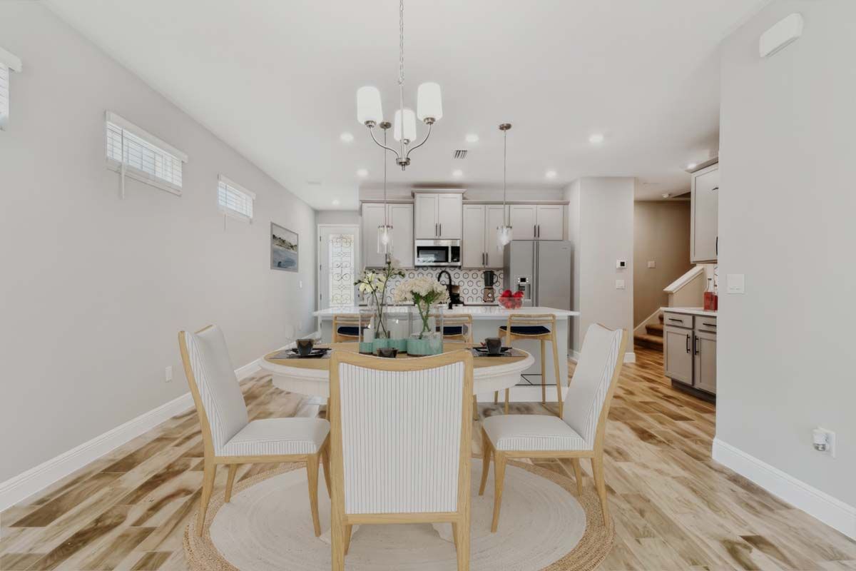 Jewel luxury new construction paired villa in Sun City Center, FL cafe and kitchen area by William Ryan Homes Tampa