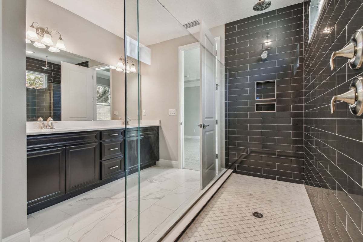 Sawgrass new construction home plan owners bath walk-in shower by William Ryan Homes