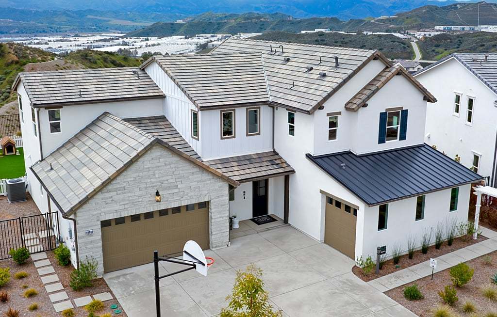 28801 Hasley Canyon Road. Castaic, CA 91384