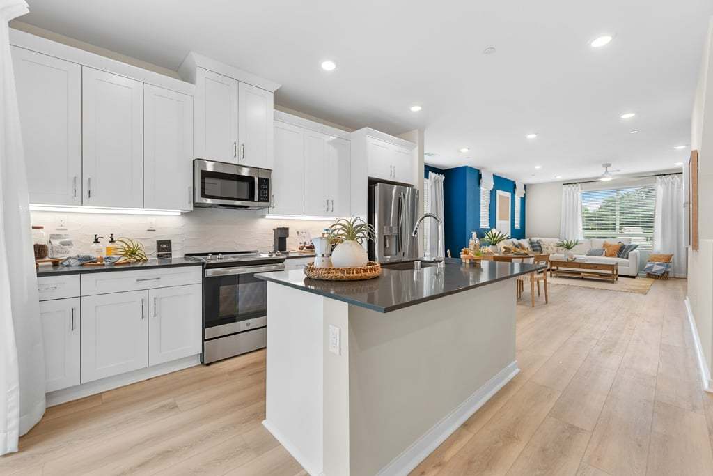 9425 1/2 N Sepulveda Blvd (Plan Four)