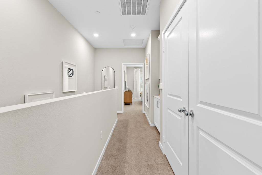 VV Plan 4AR Upstairs Hallway
