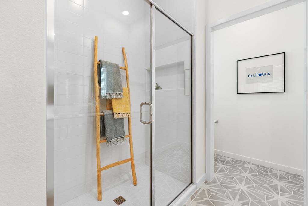 VV Plan 4AR Primary Bath