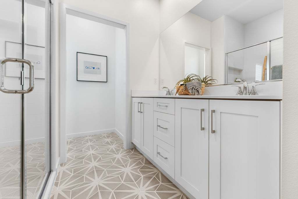 VV Plan 4AR Primary Bath