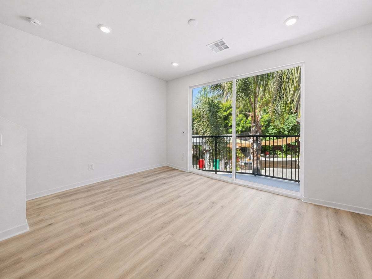 4_Family Room