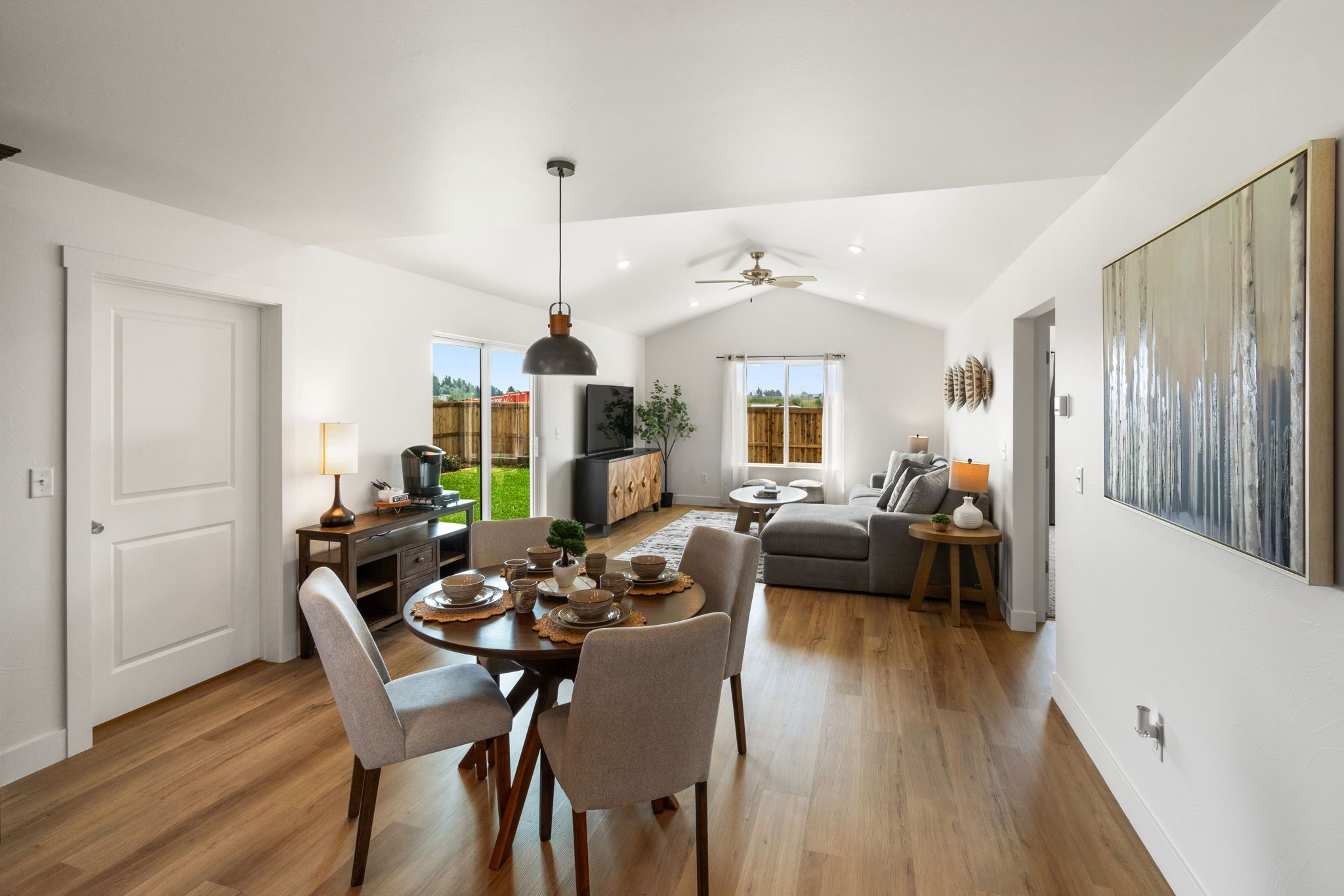 Ponderosa Dining - Great Room