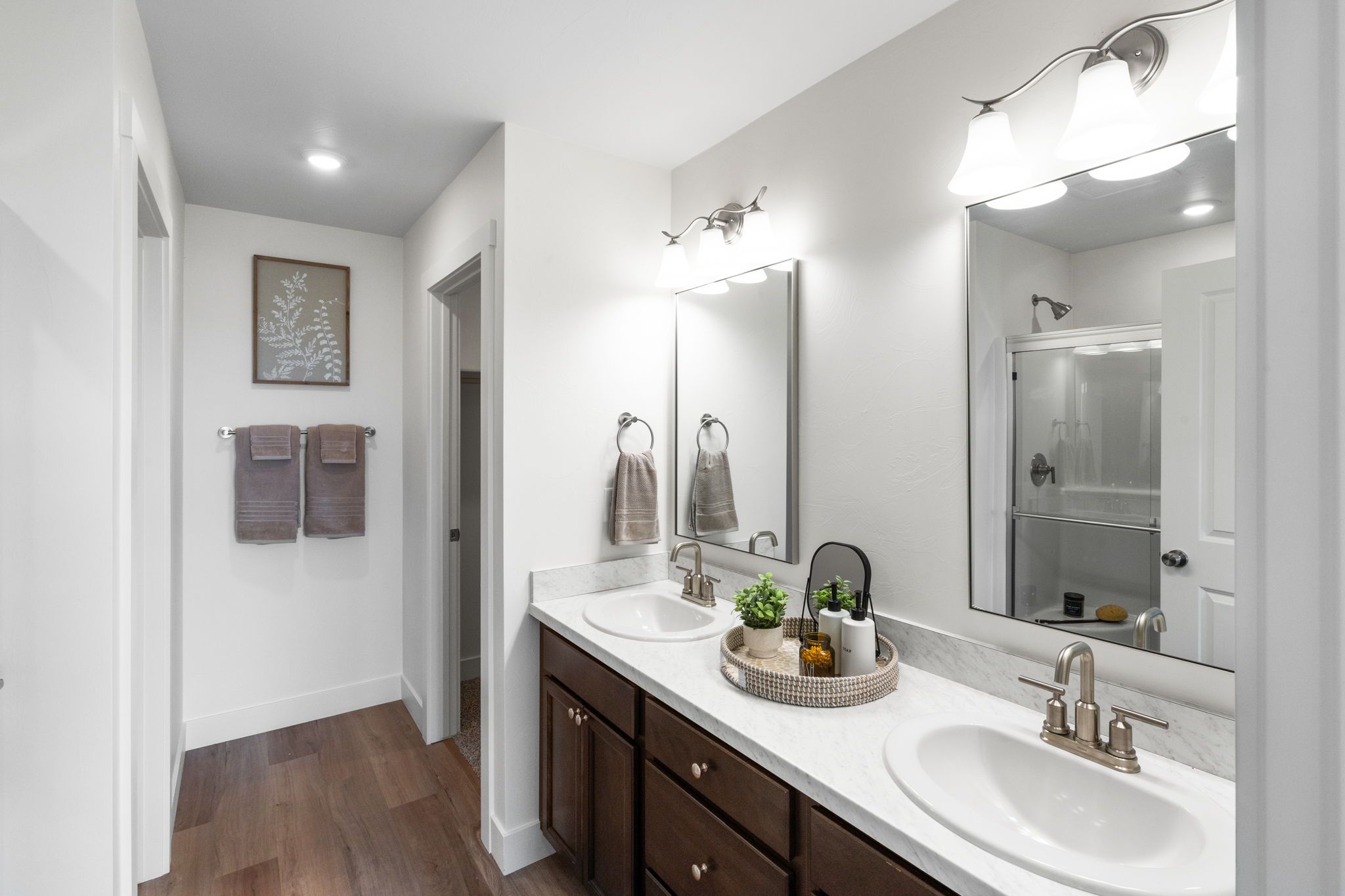 Ponderosa Primary Bath