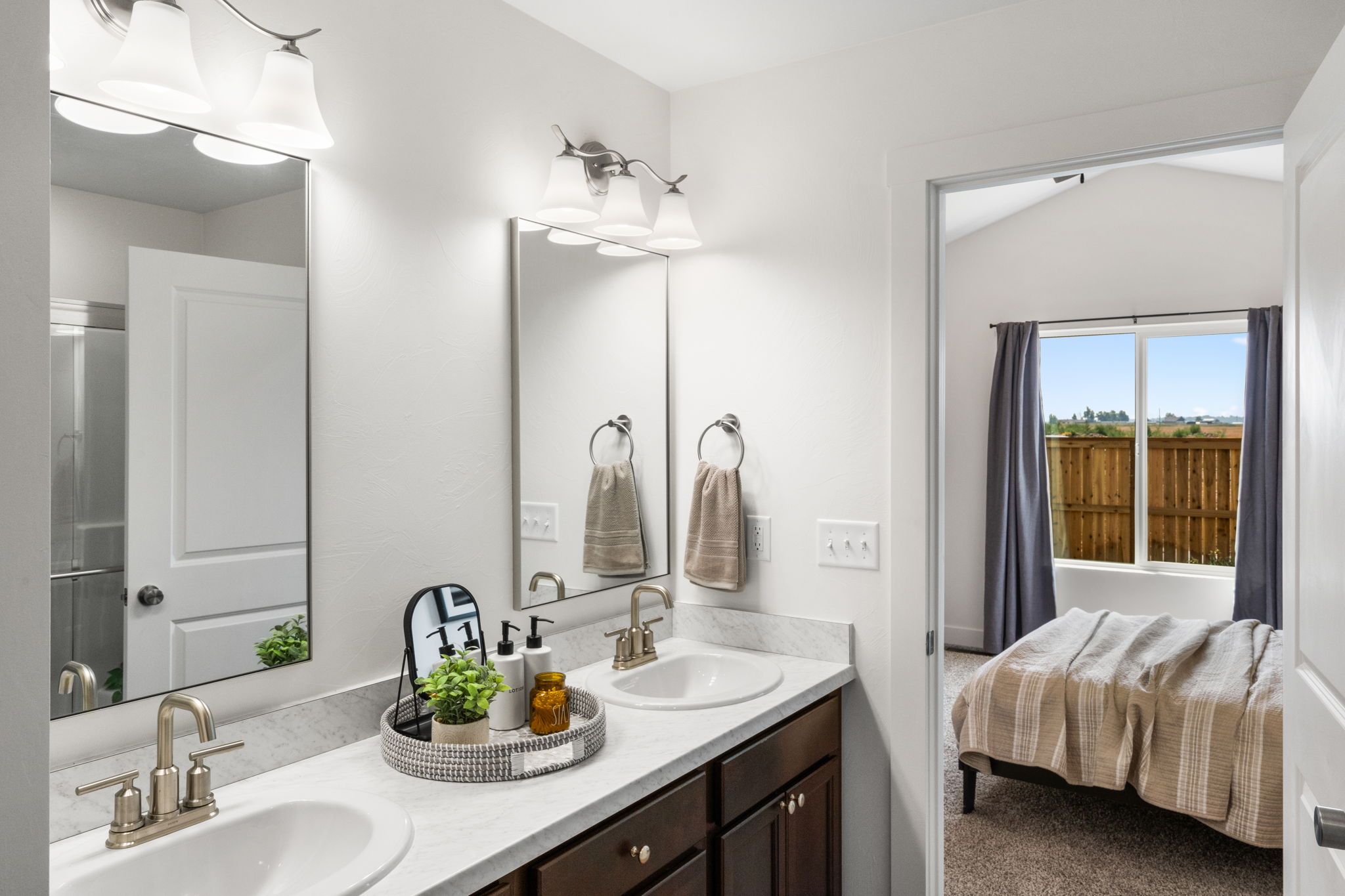 Ponderosa Primary Bath