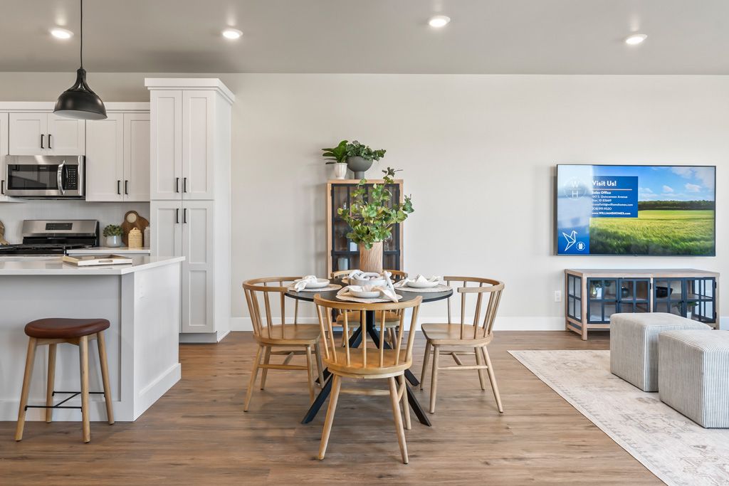 Goldfinch Model Dining