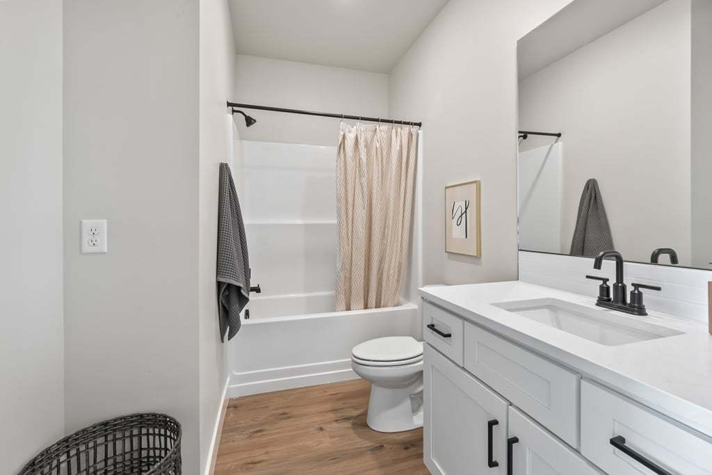 Goldfinch Model Bathroom