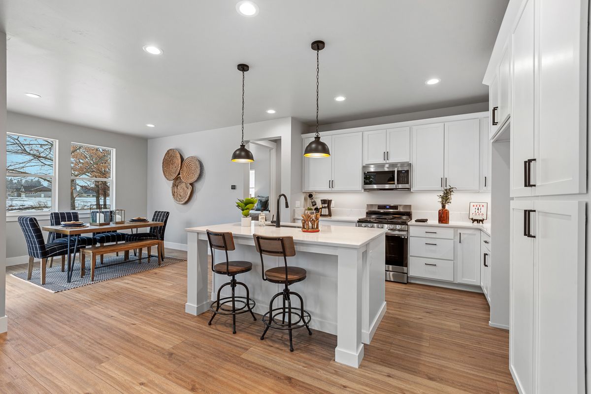 Base Camp Plan 3 Kitchen/ Dining