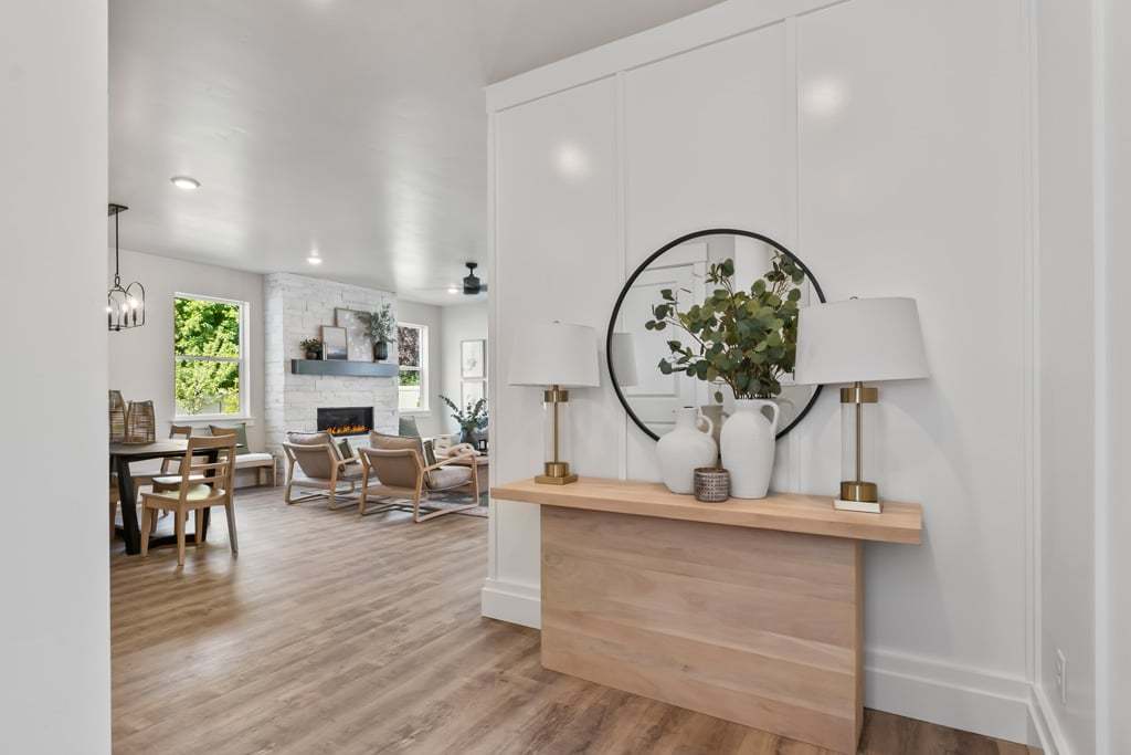 Dove Foyer