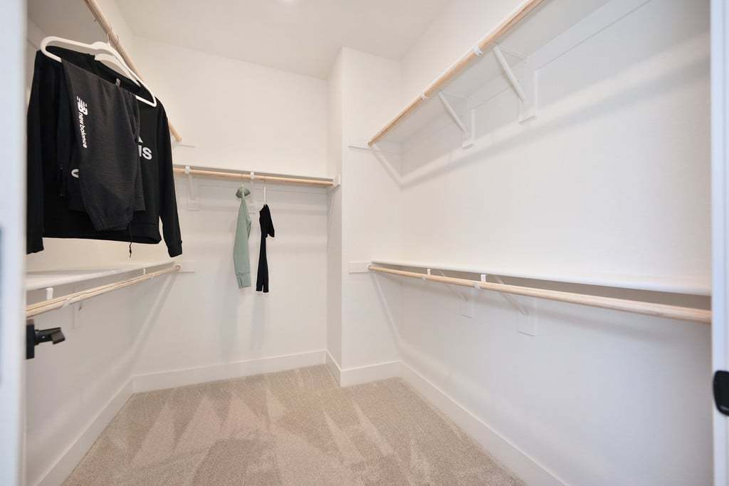 SR Plan 3 Walk-in Closet