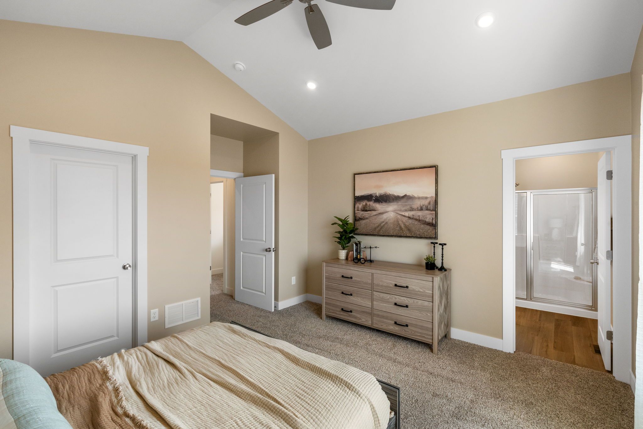 Birch Primary Bedroom