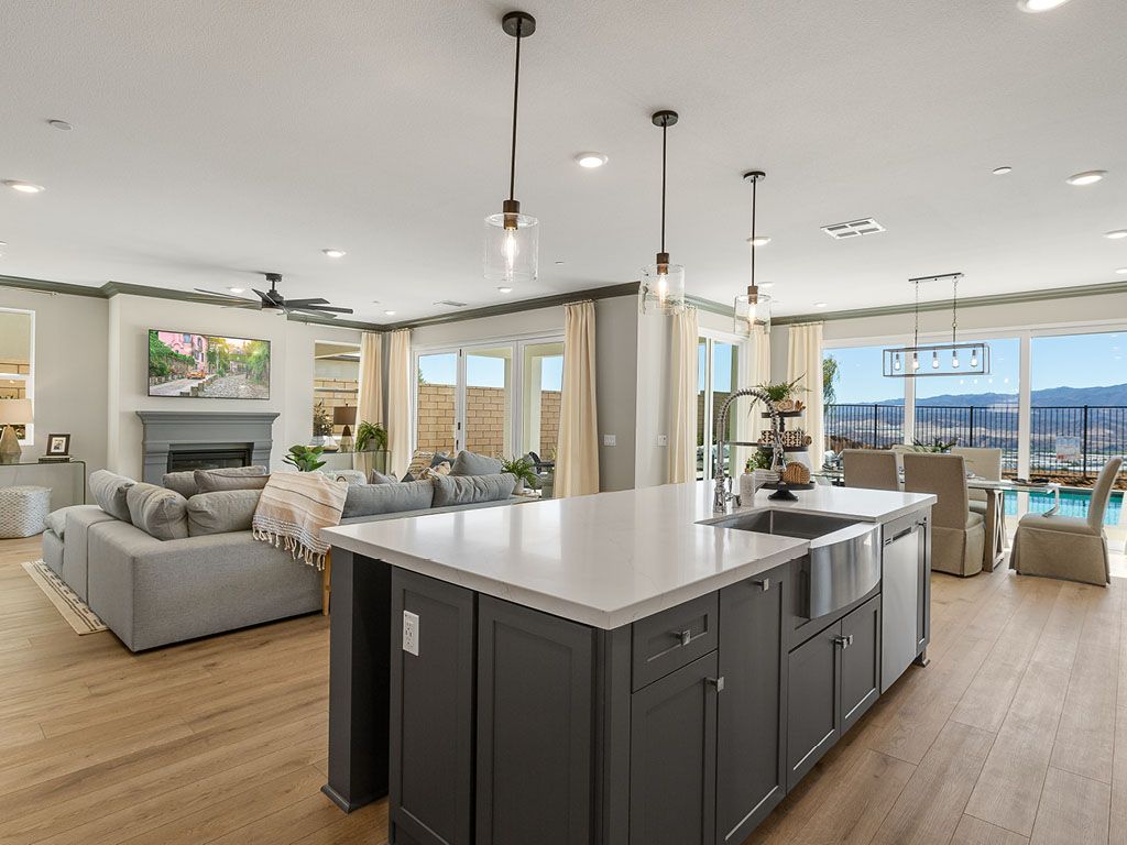 WR Meadow Plan 7 Island/ Family Room